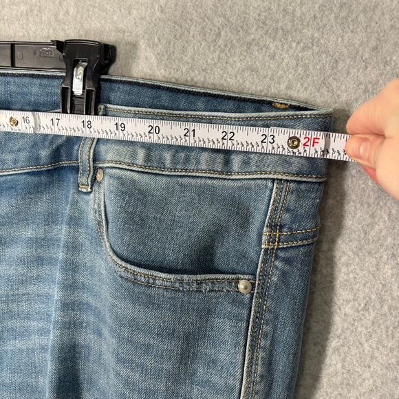 Lane Bryant Jeans Womens 26 Bootcut Knee Holes Distressed High Rise Ripped Torn‎ - Picture 5 of 11